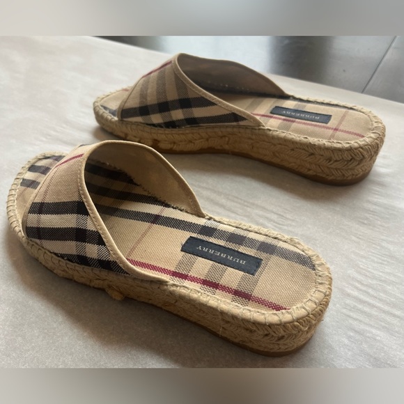 Burberry Cloth Sandals Women’s - Picture 4 of 7